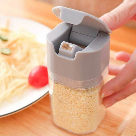 Multifunctional Automatic Spice Bottle - Alt View